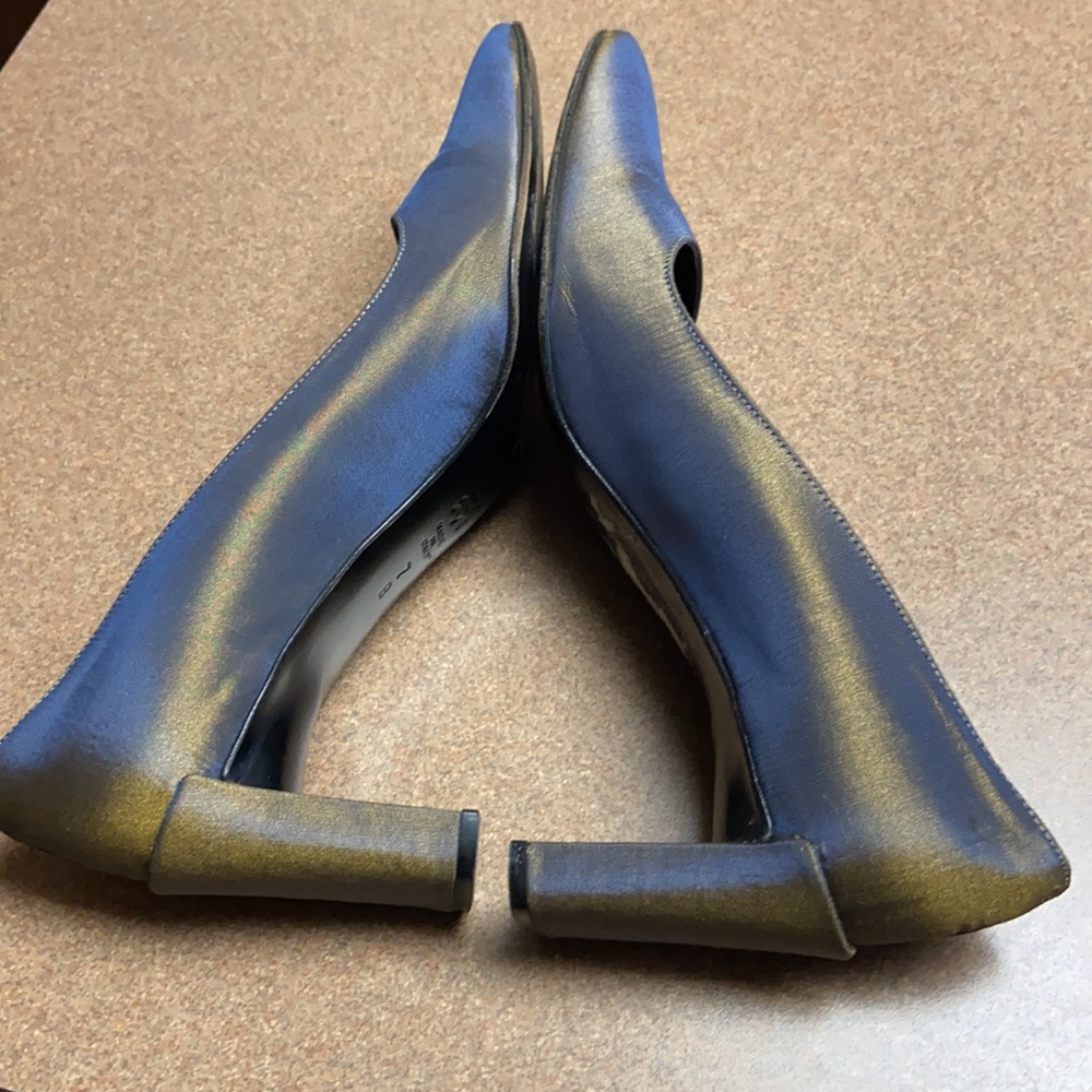 Dkny Essentials Pumps - image 5